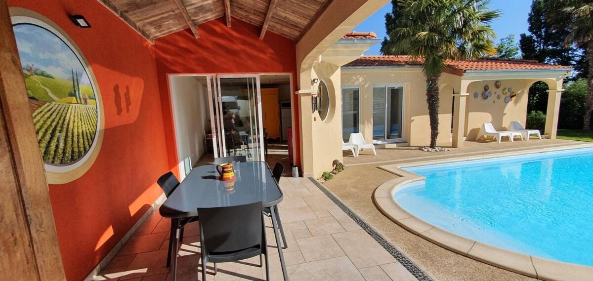 A La Topaze #Gite Calme #3 Pers #Piscine Privee #Cholet #Wifi Haut Debit #Preau #Cholet #Parc Japonais #Puy Du F Ou Le May-sur-Evre Ngoại thất bức ảnh